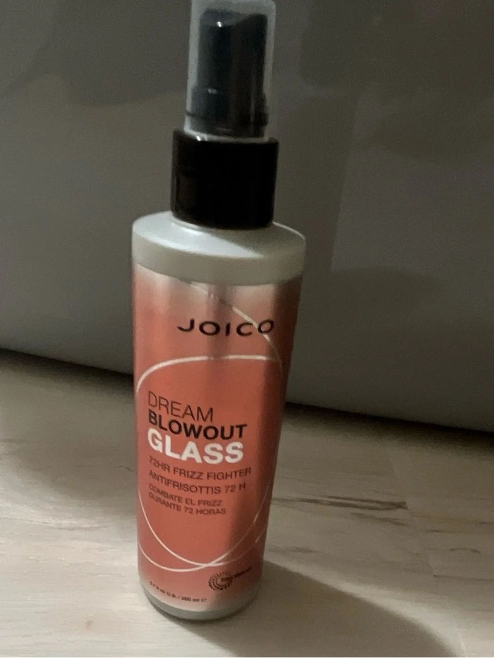 Joico Dream Blowout Glass Frizz Fighter Spray - Coral Orange